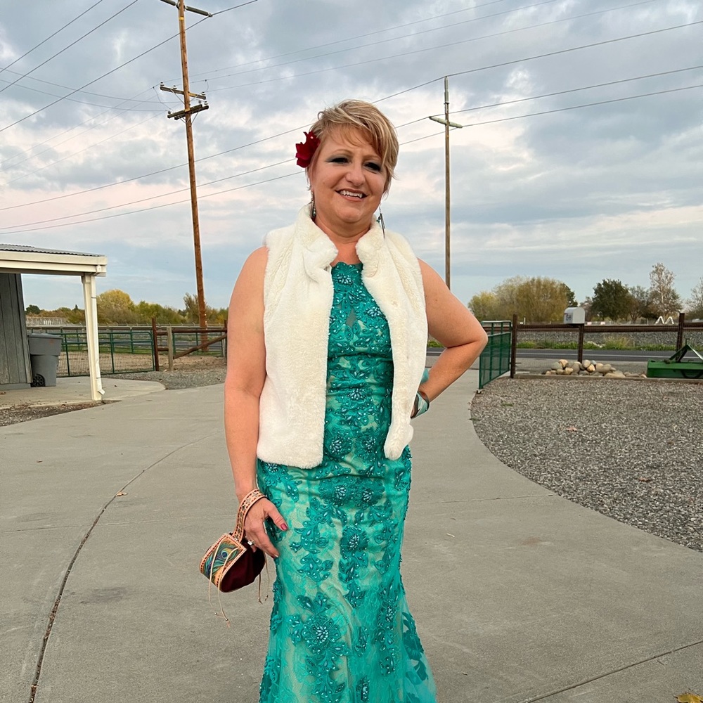 Meet your Posher, Lori
